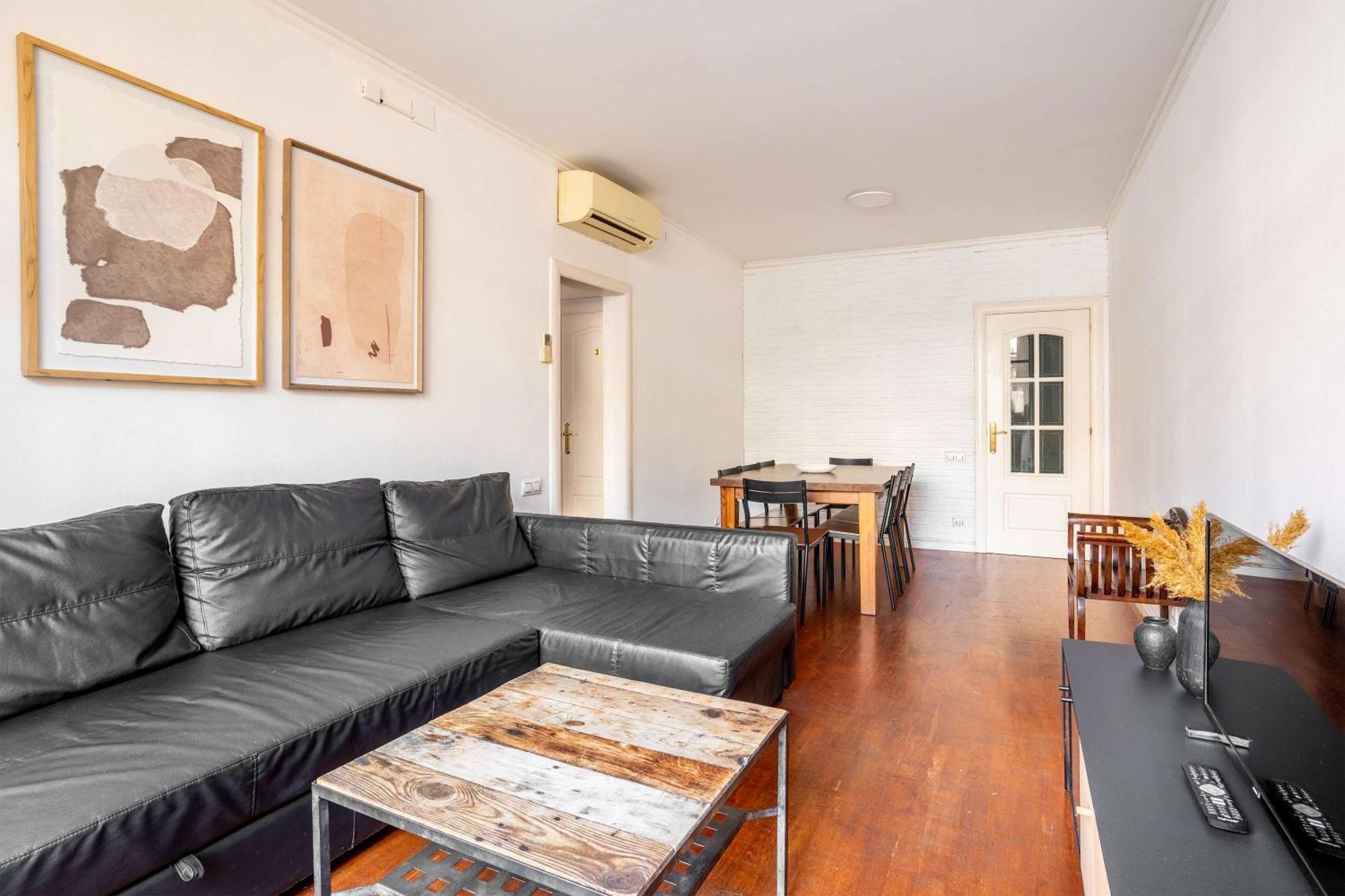 Next To Sagrada Familia 4-Bedroom Apartment Barcelona Exterior foto